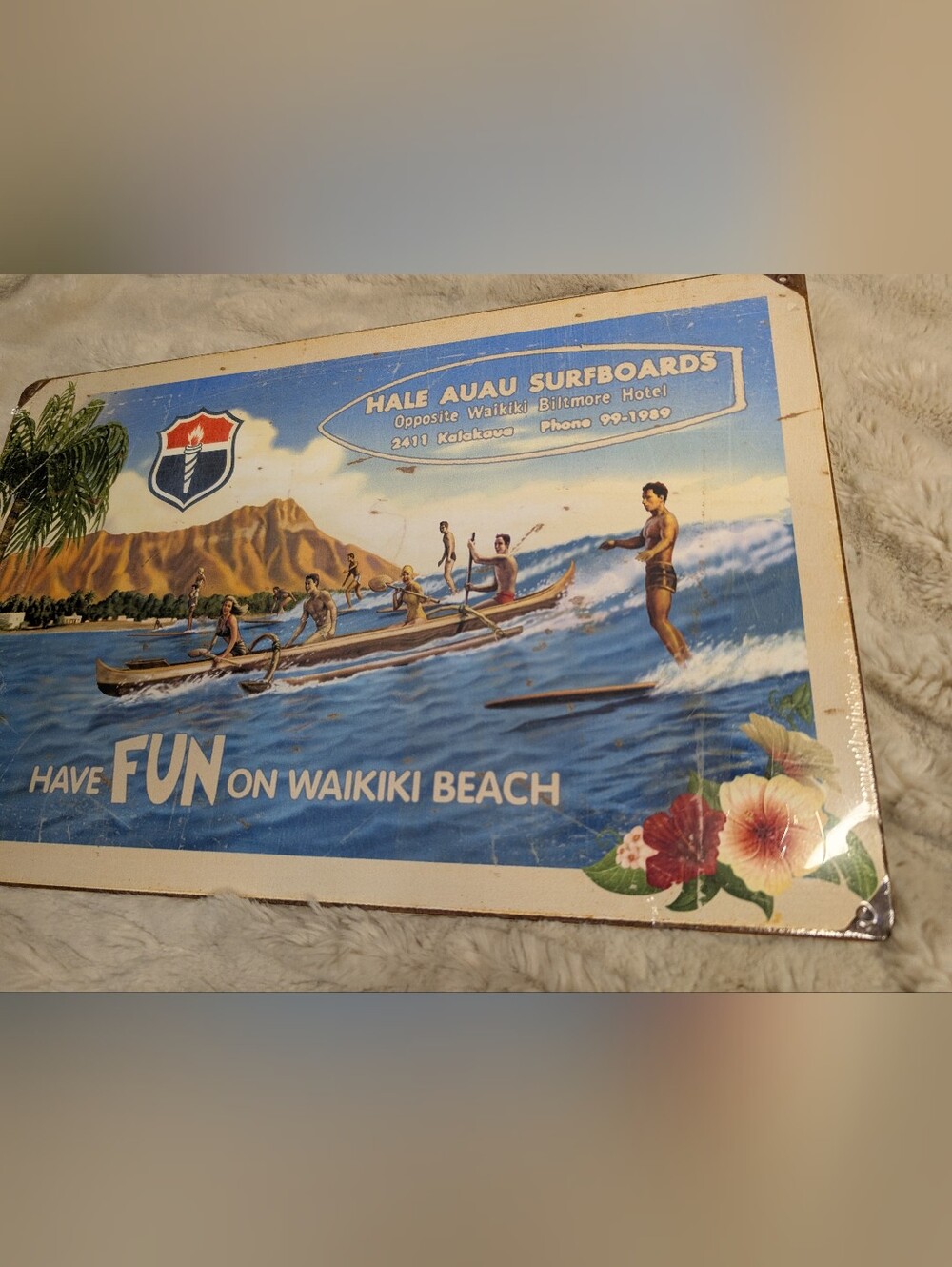 Vintage Waikiki Surfboards Wall Art - Blue Beach Scene